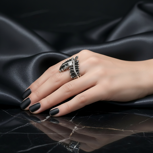 SINIMU – Crimson V-Shine Ring WOMEN Adjustable